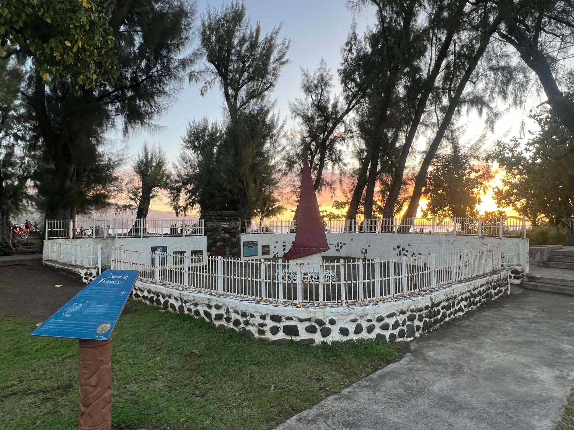 La Maison Pres Du Phare Mahina Kültér fotó